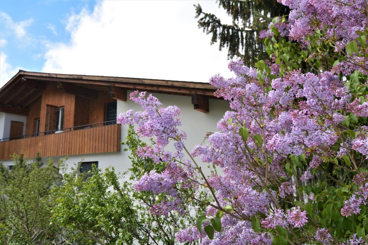 Apartamento Tgesa Zundregn Savognin Exterior foto